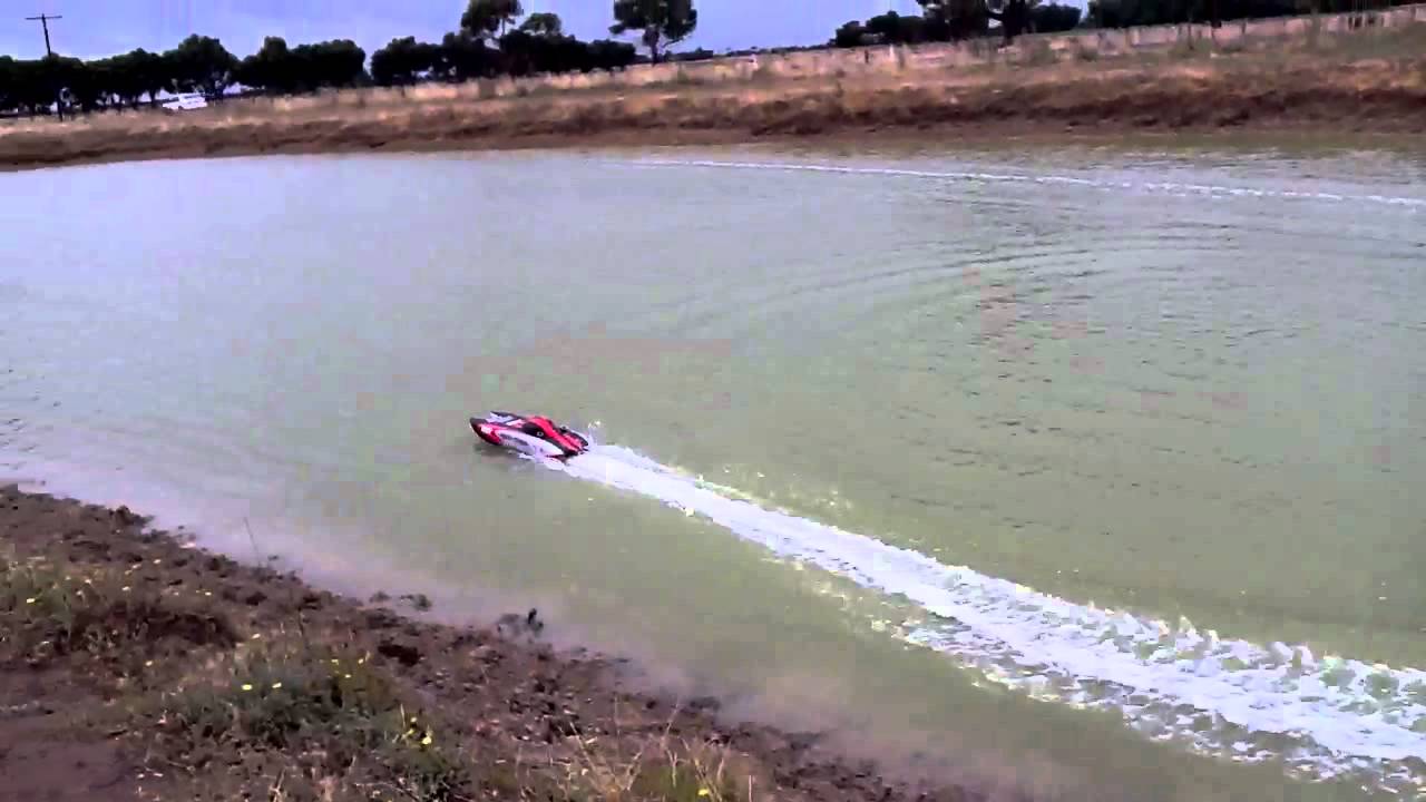 Aqua Mania 2 stroke RC boat