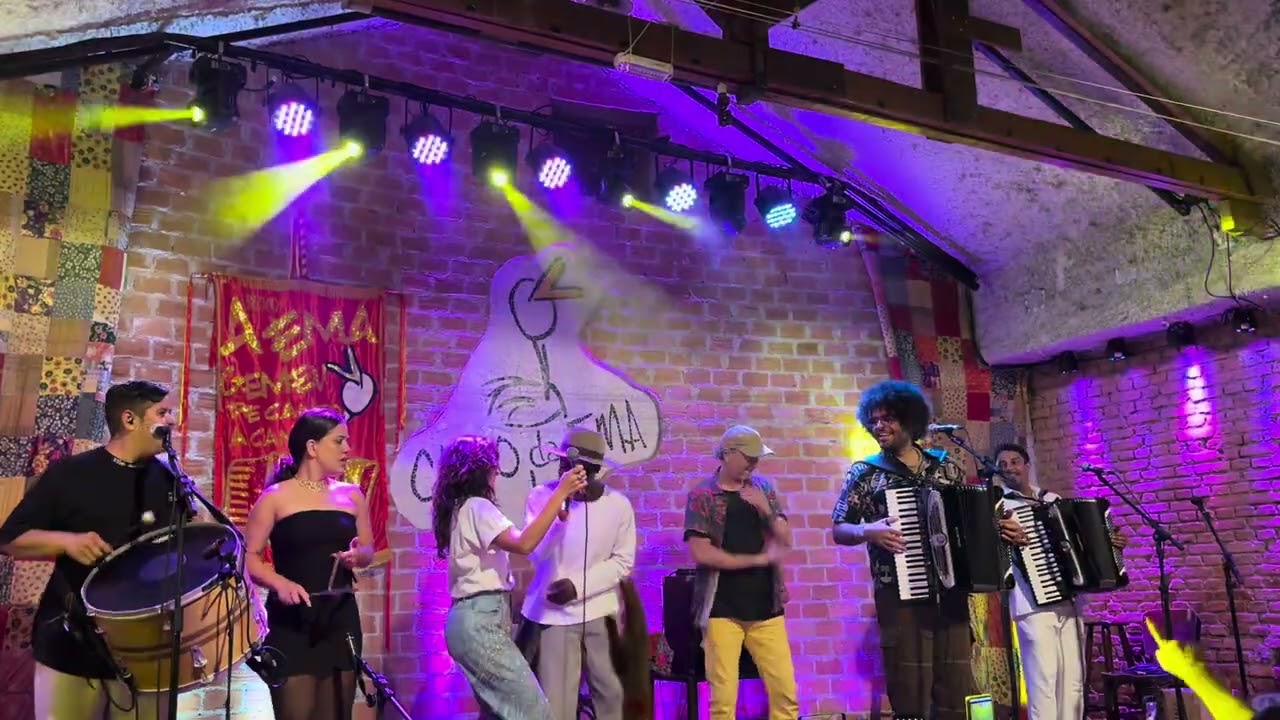 Naturalmente trio + Mariana Aydar, Mestrinho, JP e Zeca Baleiro no Canto da ema 