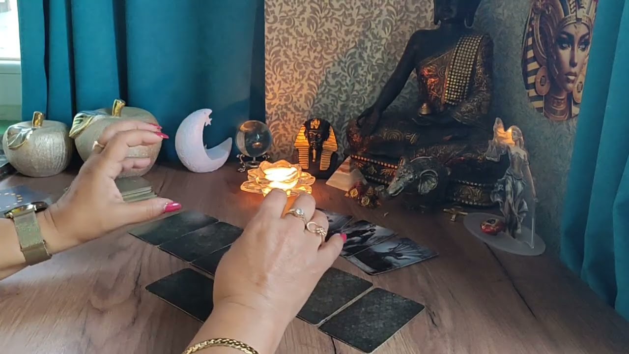 🃏Какво се случва в живота му точно сега⁉️➕Послание за вас 💌🌠