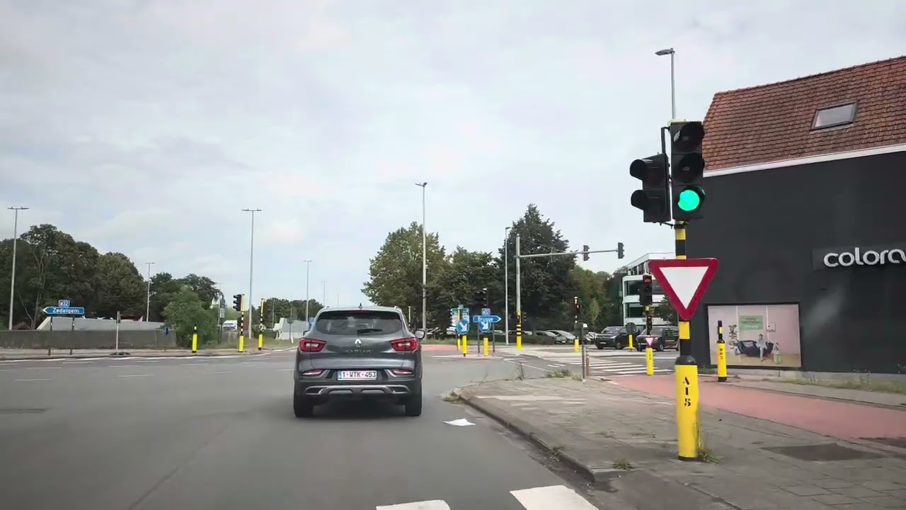 Driving in Belgium, arrival in Bruges, POV Dashcam