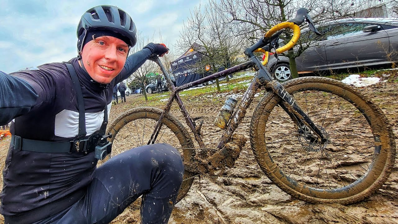 Rowerowe Szaleństwo: Owocowy Przełaj z licencją UCI 🚴