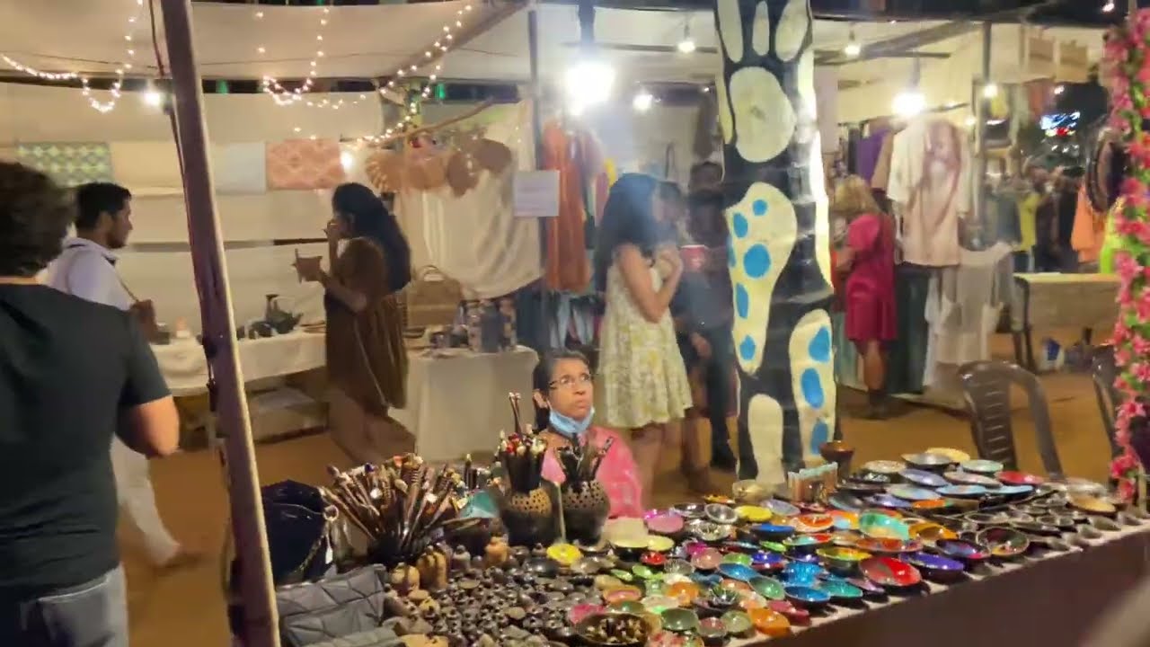 Anjuna Hilltop Friday Market | Quick Tour of Goa&rsquo;s Vibrant Bazaar