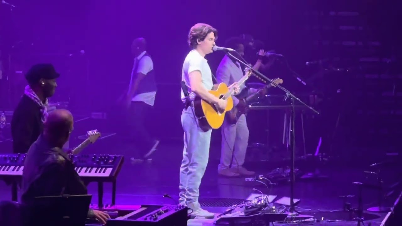 John Mayer performs “Your Body is a Wonderland” in Nashville with banter - 4.13.22