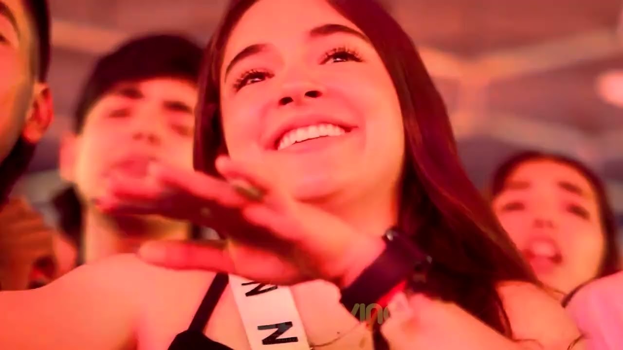 Mora x Jhay Cortez - 512 EN VIVO