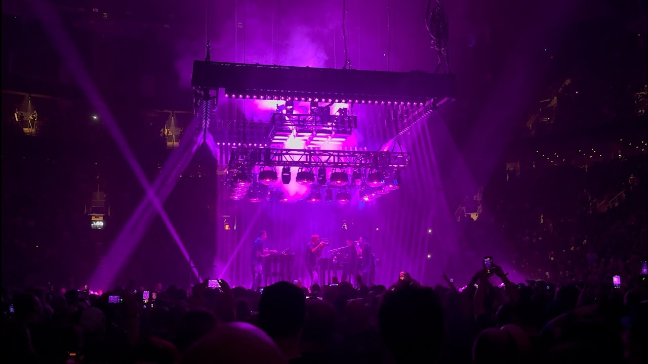 Nine Inch Nails feat. Boys Noize: Closer [Live 4K] (Toronto, Canada - August 23, 2025)