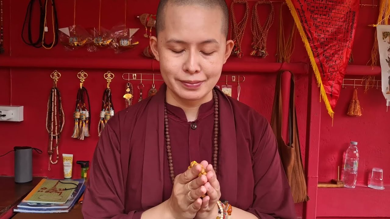 Paz y tranquilidad real en un templo de monjes | Tailandia