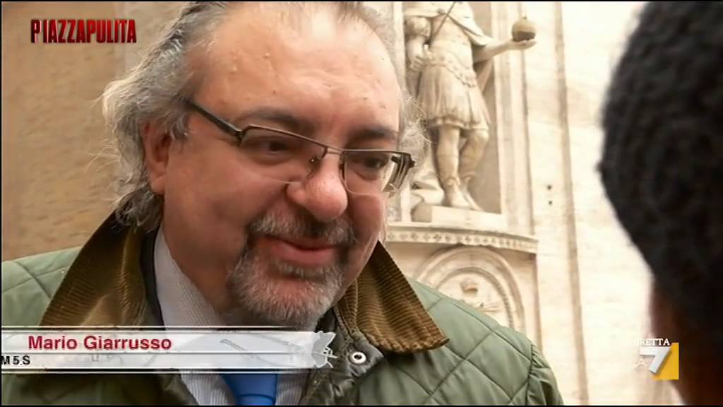 Statue coperte, chi e' stato?