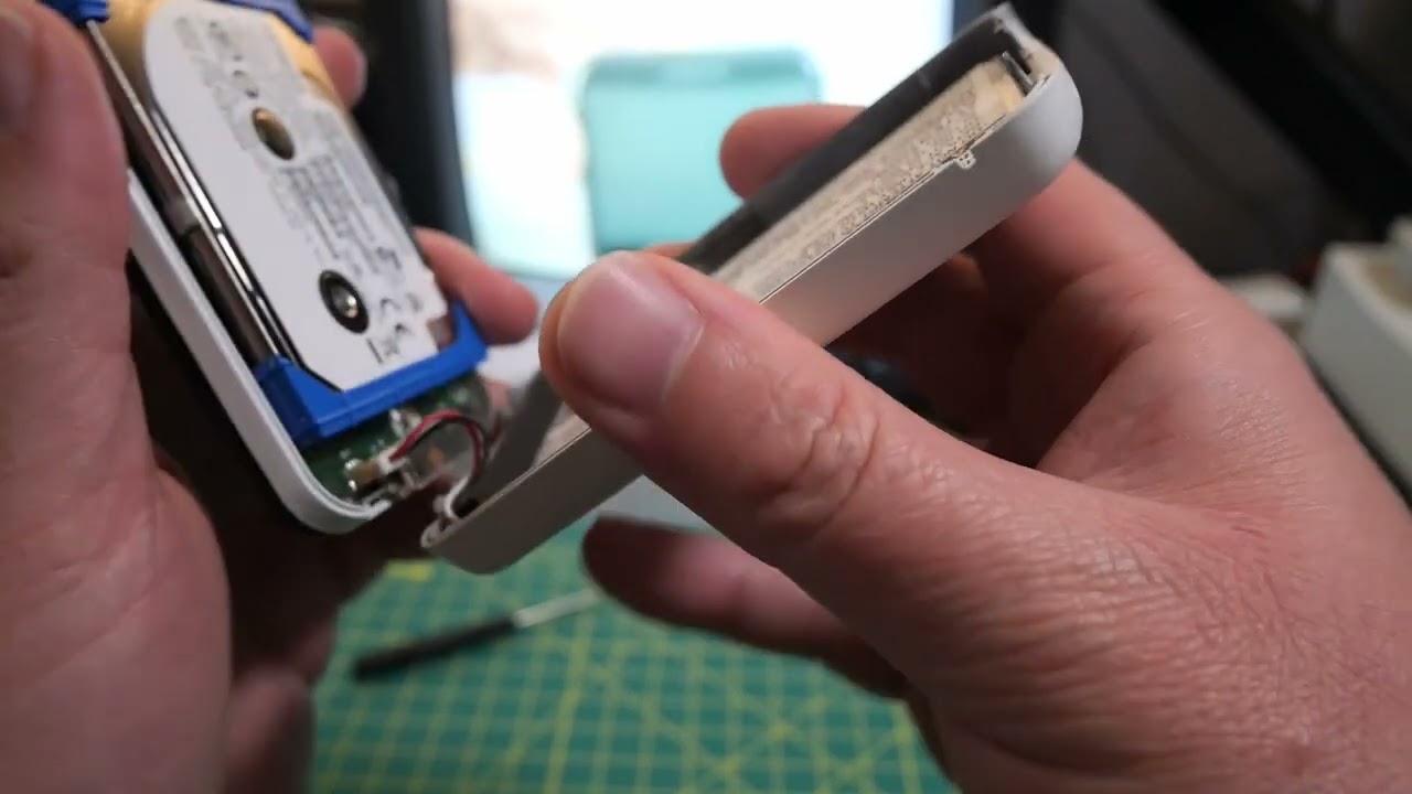 Learning to Replace Battery On Zen Vision M