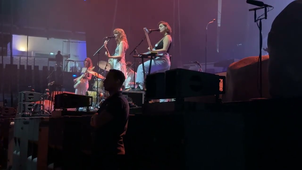 The Big Moon full set - October 20, 2024 - Max-Schmeling-Halle, Berlin, Germany