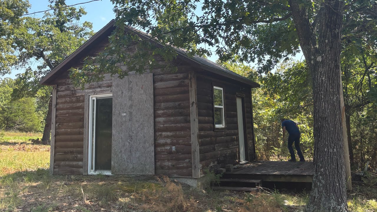 Cabin Project: Installing a New Door #oneroomcabin 