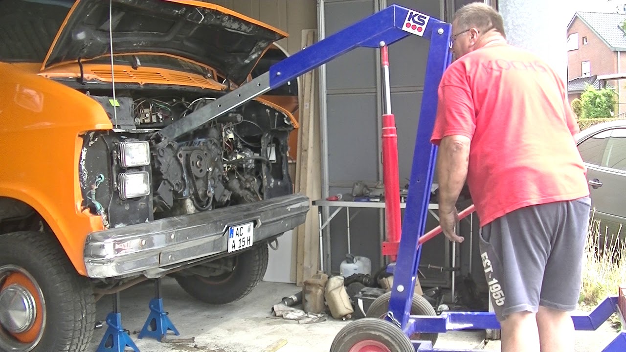 Dodge Van B200 Motor Ausbau