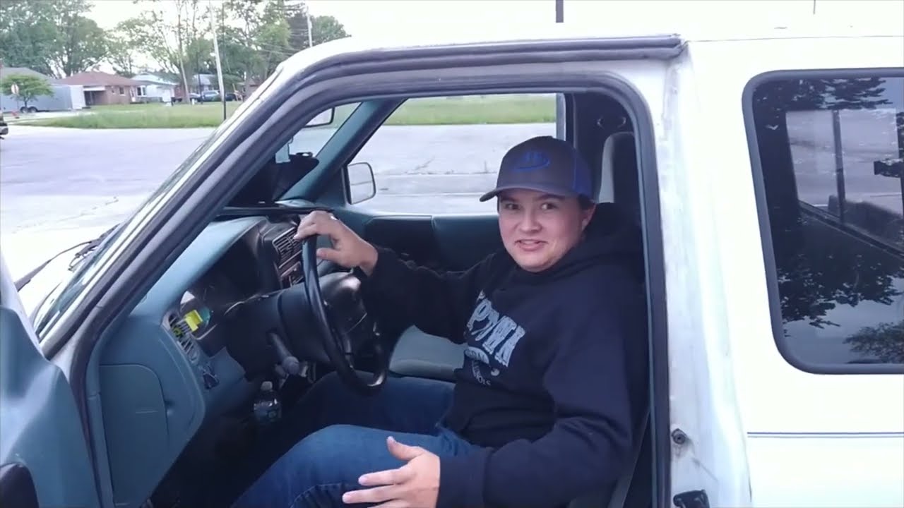 How to Drive a Manual Vehicle (Ford Ranger)