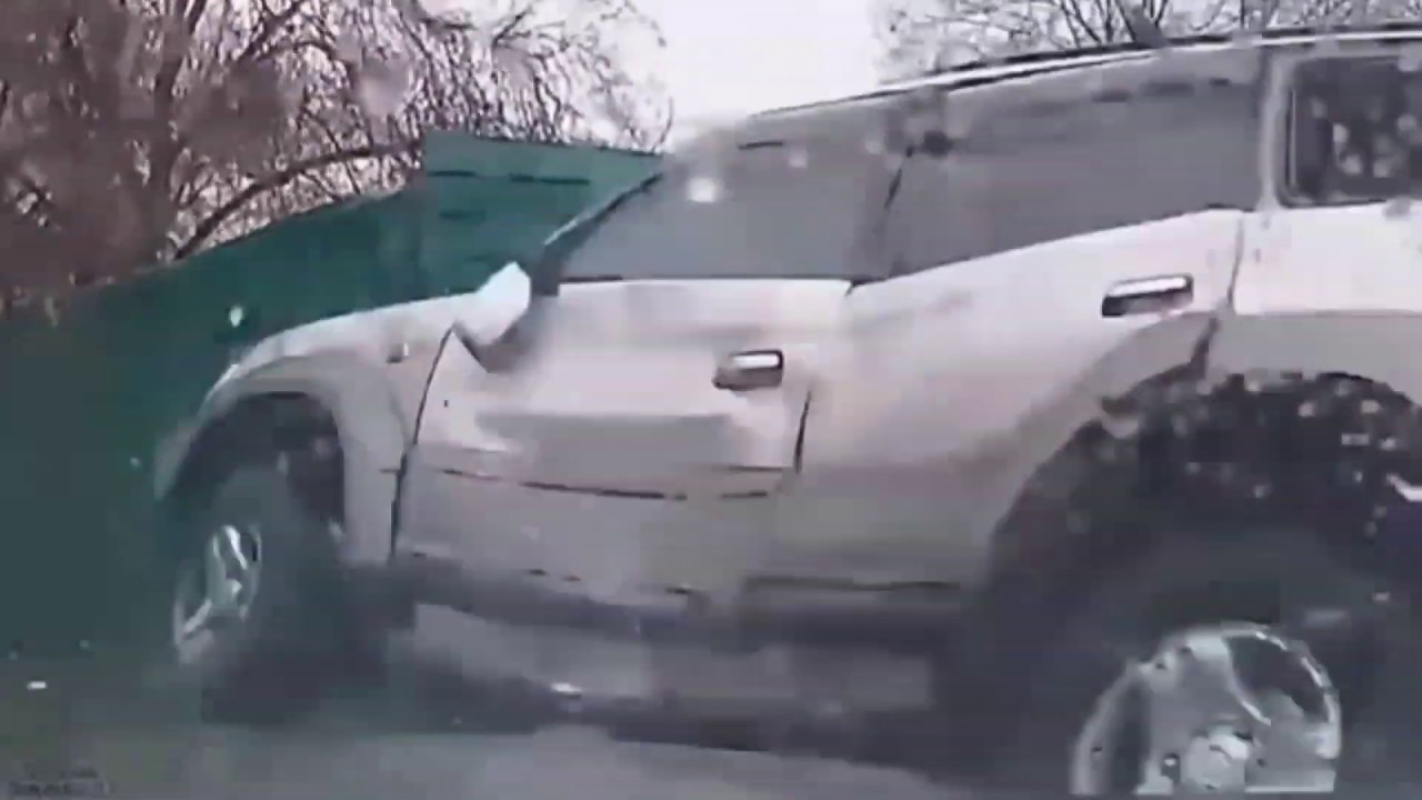 KUMPULAN video kecelakaan mobil di luar negri. MENGERIKAN !!!!