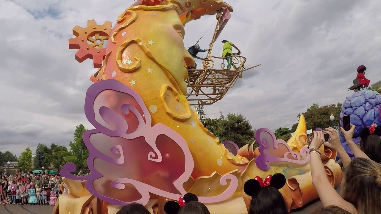 Disney Stars on Parade - Disneyland Paris 2017