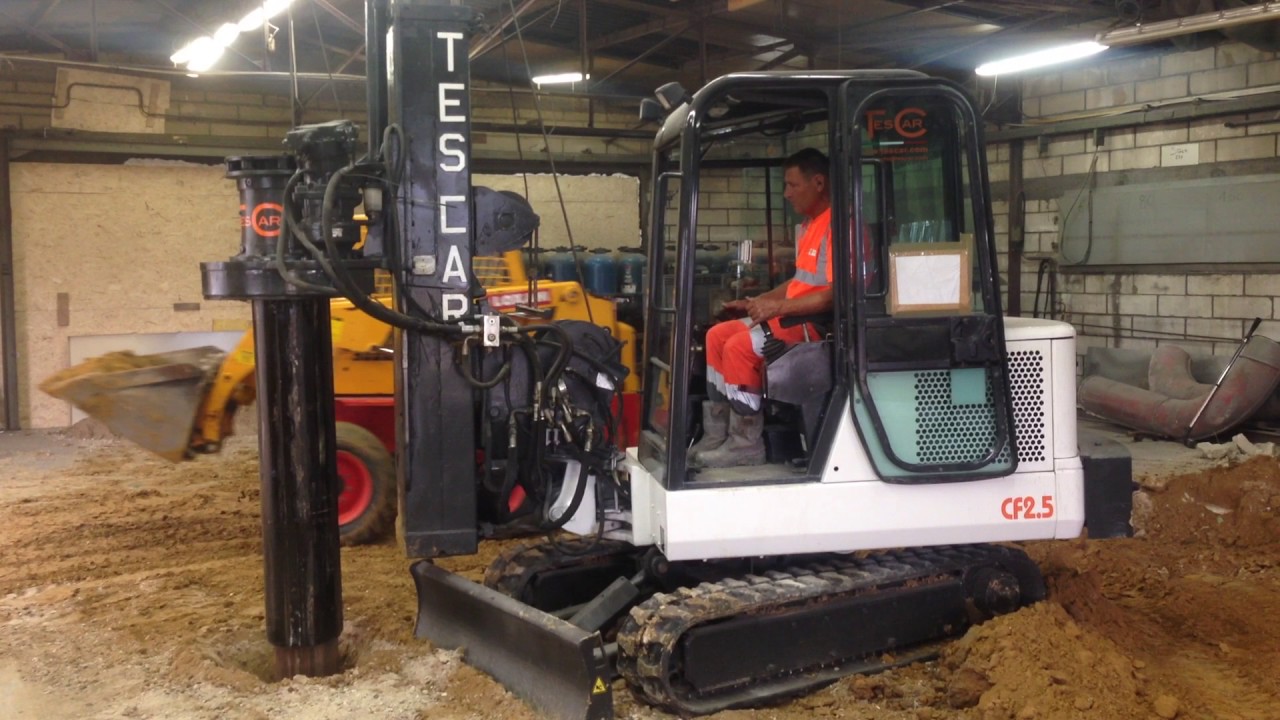 Tescar CF2.5 _ Mini piling rig working in low headroom position @ Paris, France