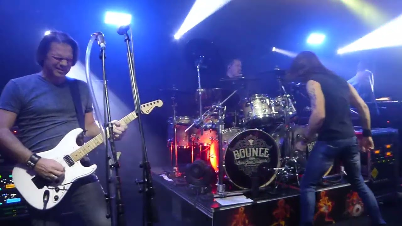 Bounce Bon Jovi Tributeband - Lay Your Hands On Me (LIVE) @ Burghof Hühnerstall Frankfurt 02.12.22