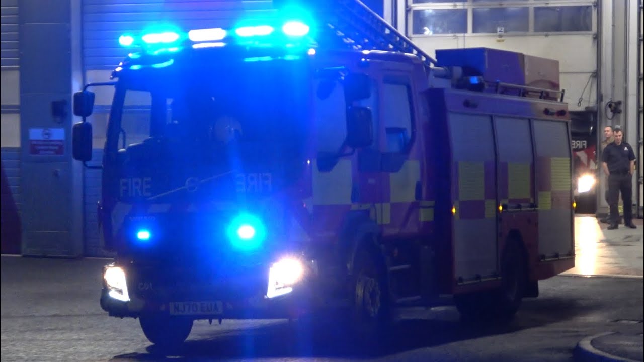 Tyne And Wear fire rescue service, Newcastle centrals Volvo FL (C01) Turnout to high rise Alarms. 