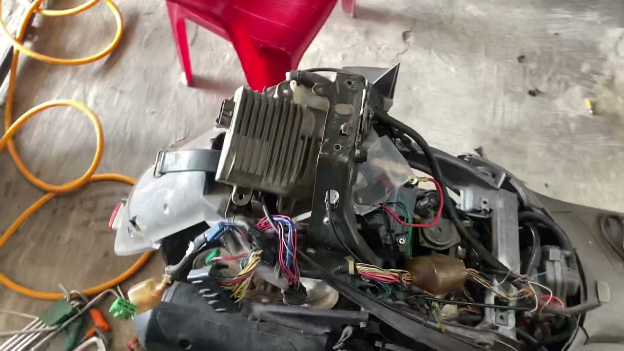 Anh chị nào cần ic qua lăng hay phụ Tùng honda scoopy 50 đề từ         Lh 0567456788