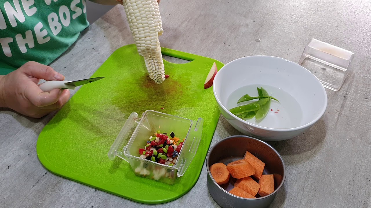 Parrotlet's fresh fruits and vegetables breakfast and how to prepare it! 🍈🍊🍉🍌🥭🍎🍐🍑🍒🍓🥝🥕🌽