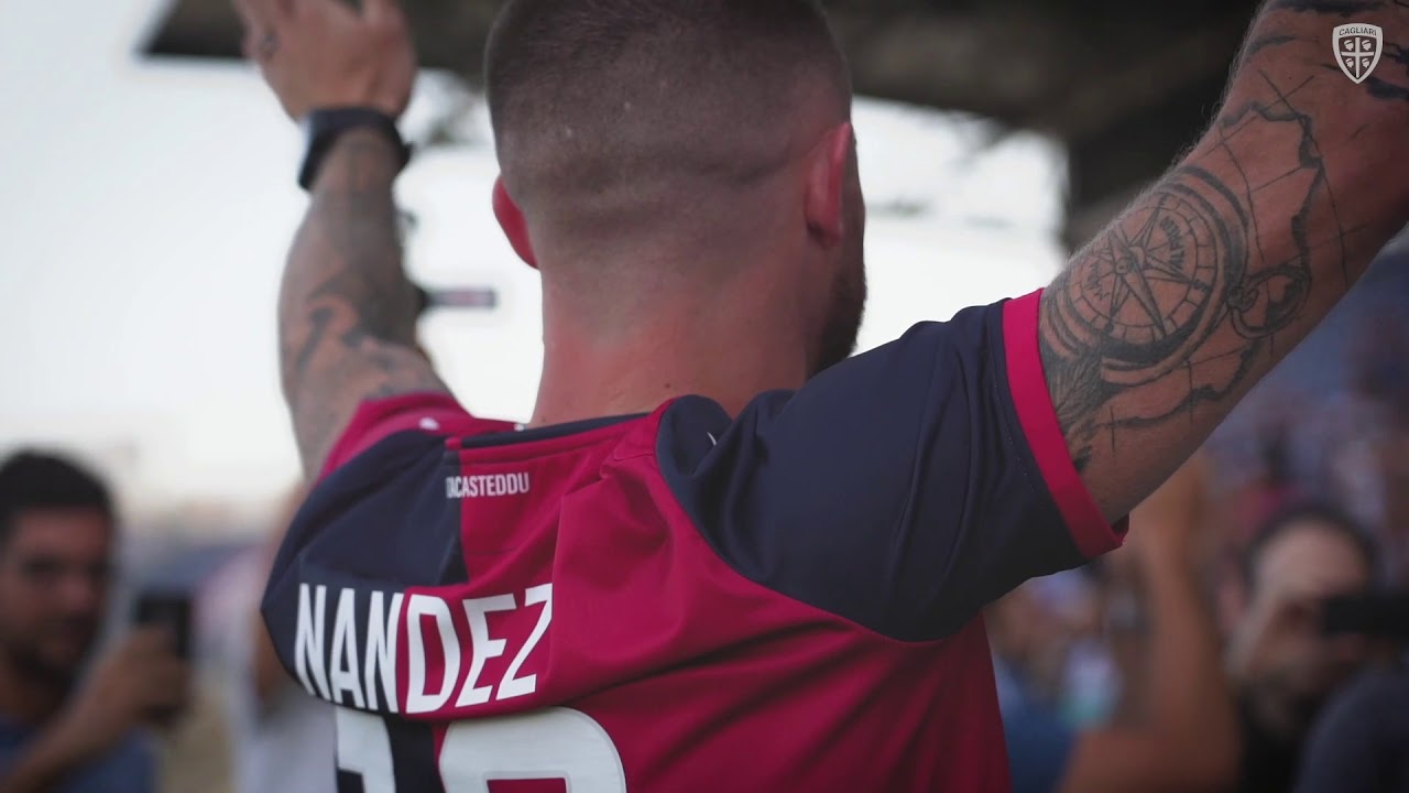 Il primo giorno di Nández in rossoblù