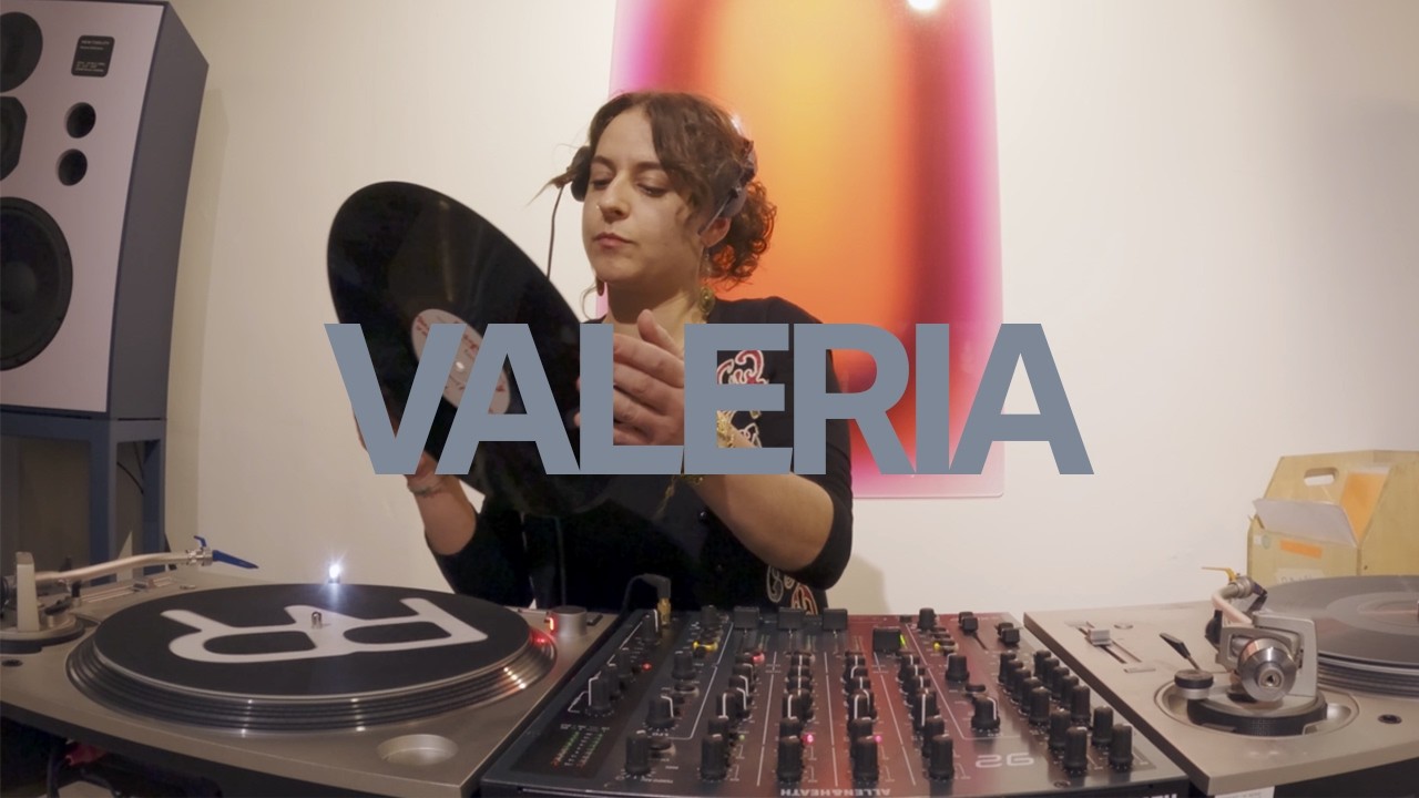 VALERIA // RIVIERA RECORDS INSTORE SESSION