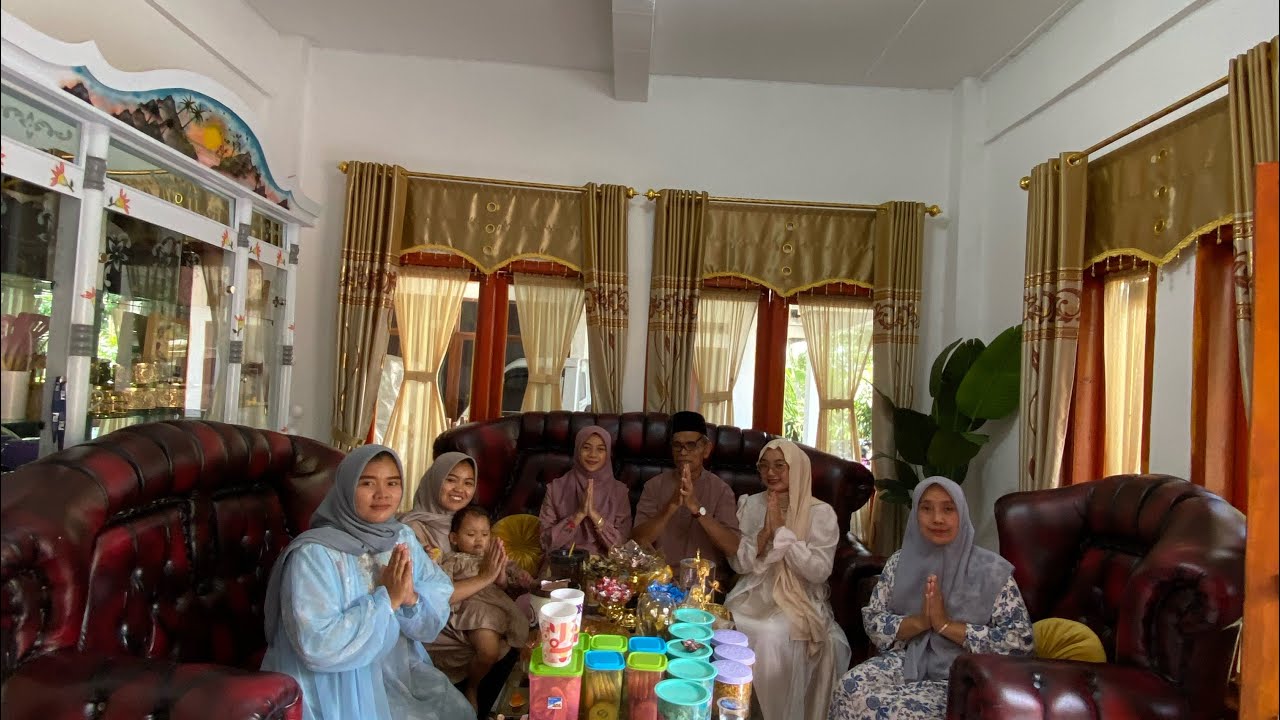 SELAMAT LEBARAN