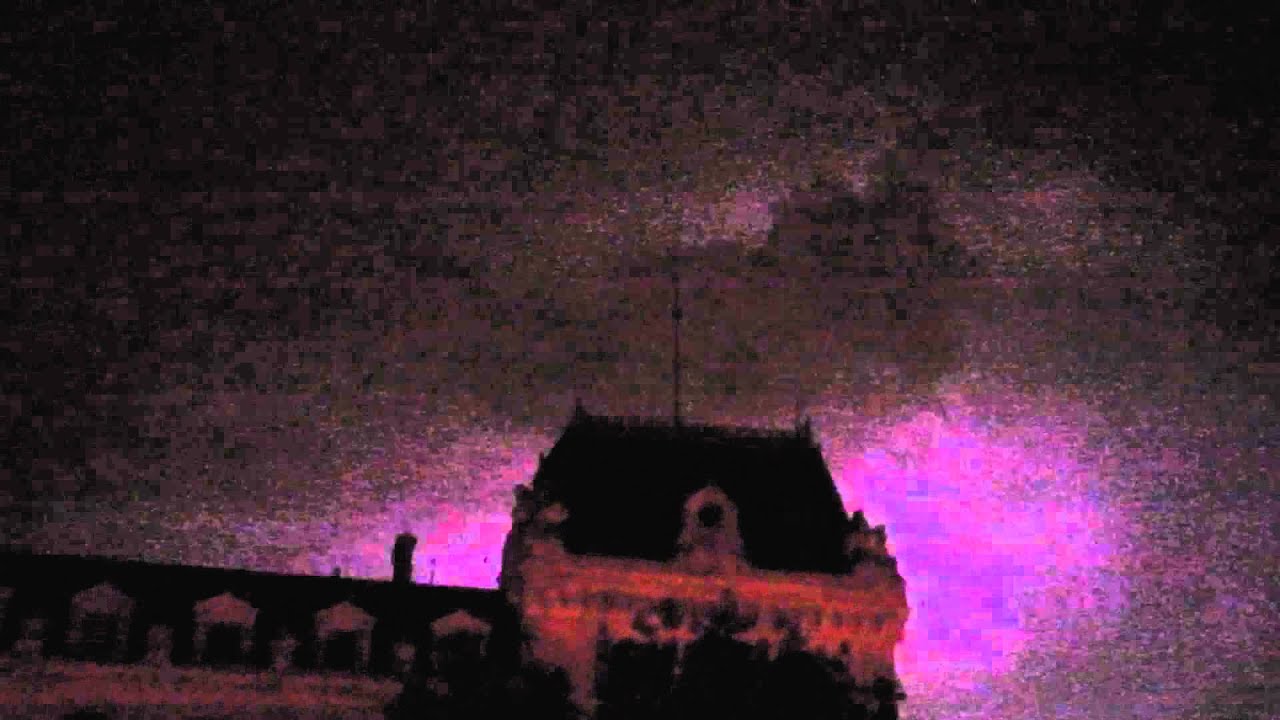 lightning notre dame de Paris