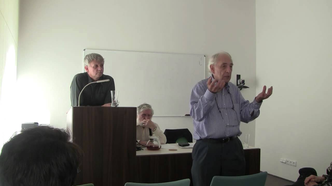 John Searle on the externalism-internalism debate