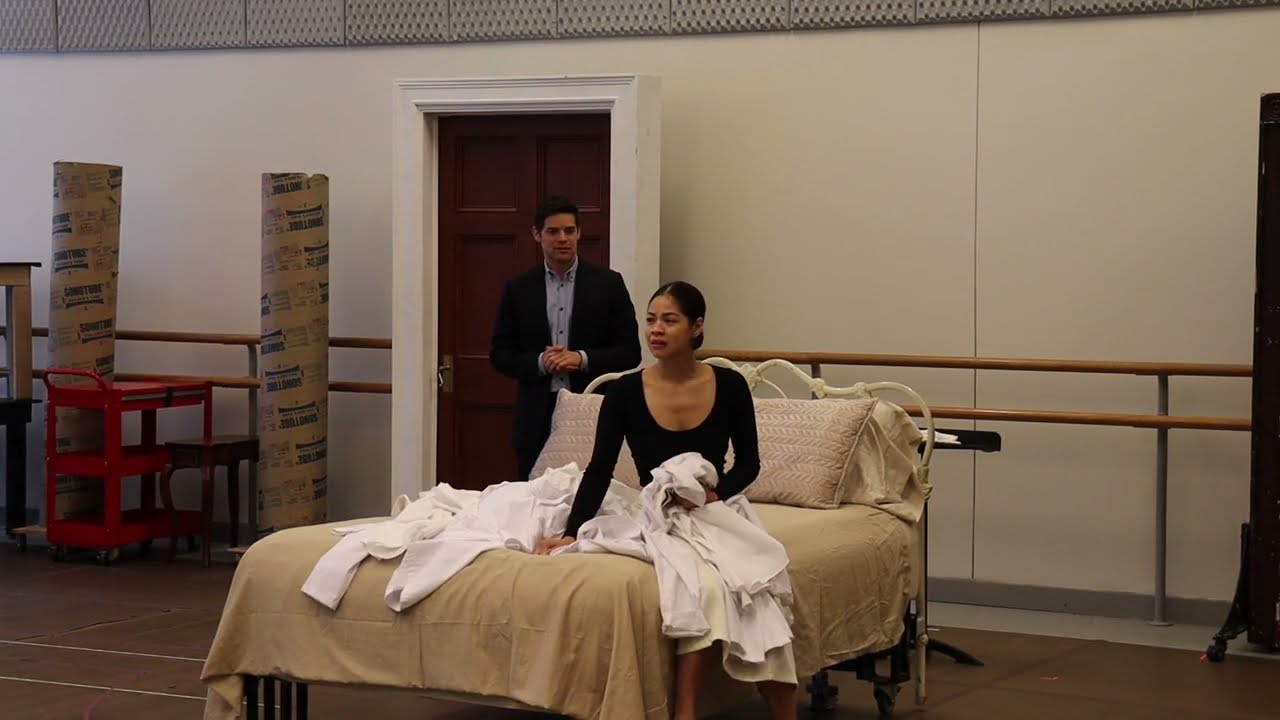 Jeremy Jordan & Eva Noblezada Perform 