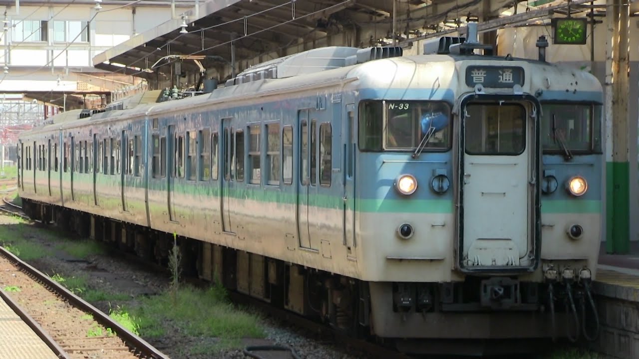 ＪＲ越後線　新潟駅　１１５系「長野色」