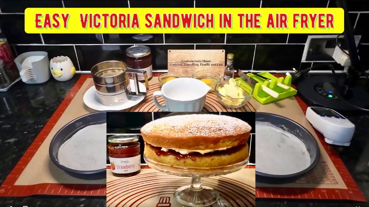 Victoria Sandwich in the Cosori air fryer 12 Litre oven