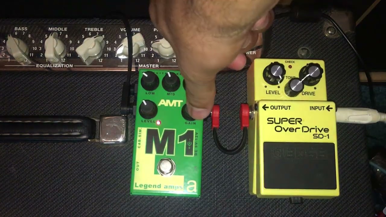 AMT M1 Preamp Pedal