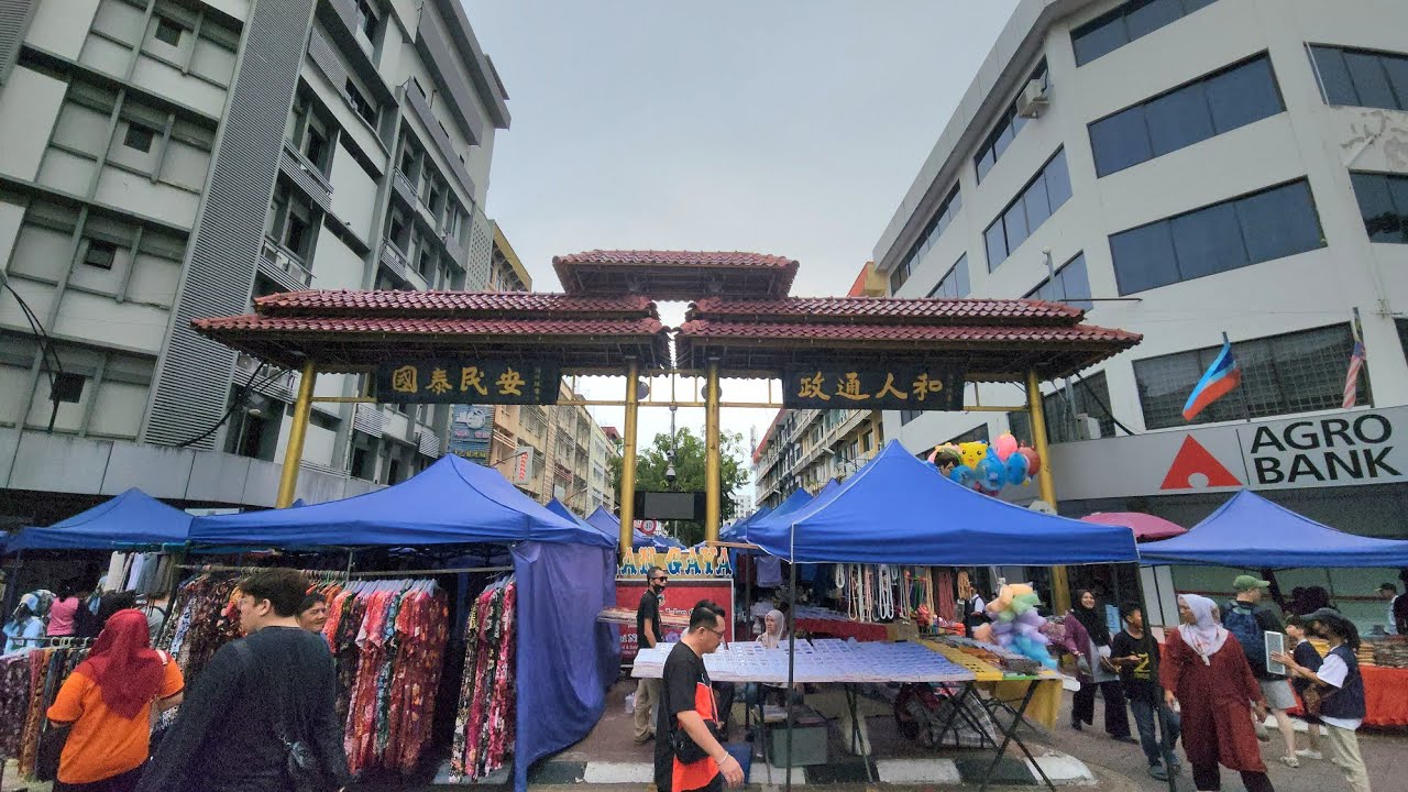 Sunday Tamu Mingguan at Jalan Gaya Street is a Must Visit in Kota Kinabalu Sabah 