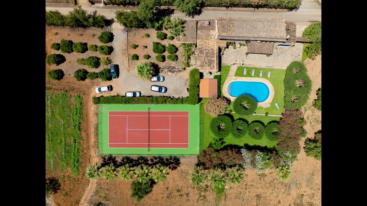Cas Home, holiday home with tennis court & Pool in Buger, Mallorca