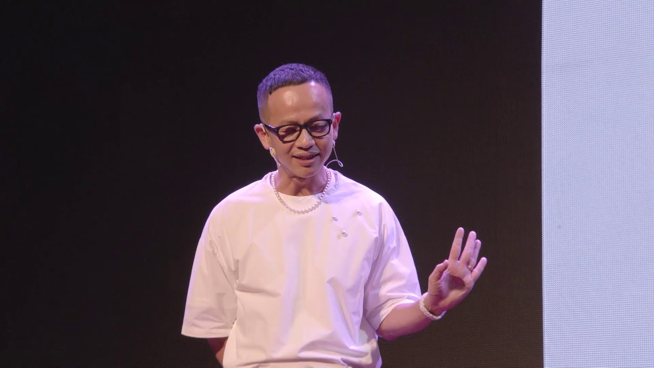 彩妆人生  Makeup Life | 叶强明 Yooyo Keong Ming | TEDxPetalingStreet