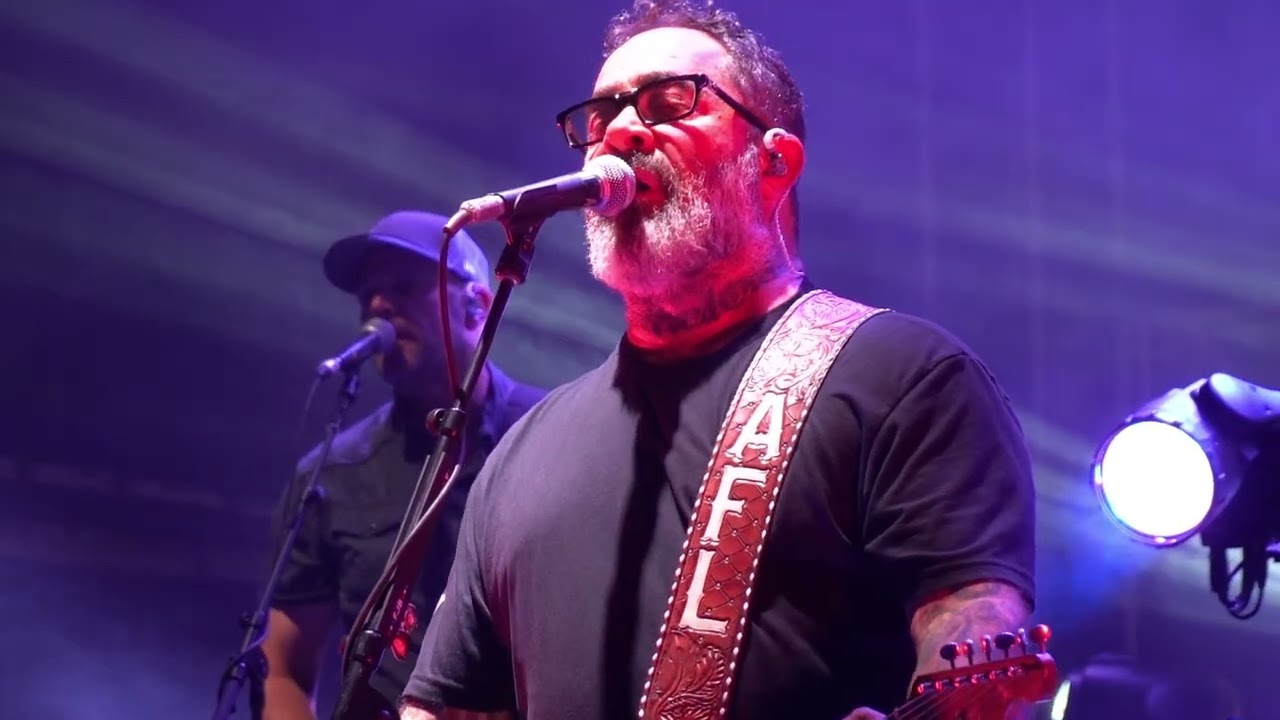 Aaron Lewis (Staind) Live 2025 🡆 It's Been Awhile 🡄 Sept 24 ⬘ Houston, Texas ⬘ The Lawn @ White Oak