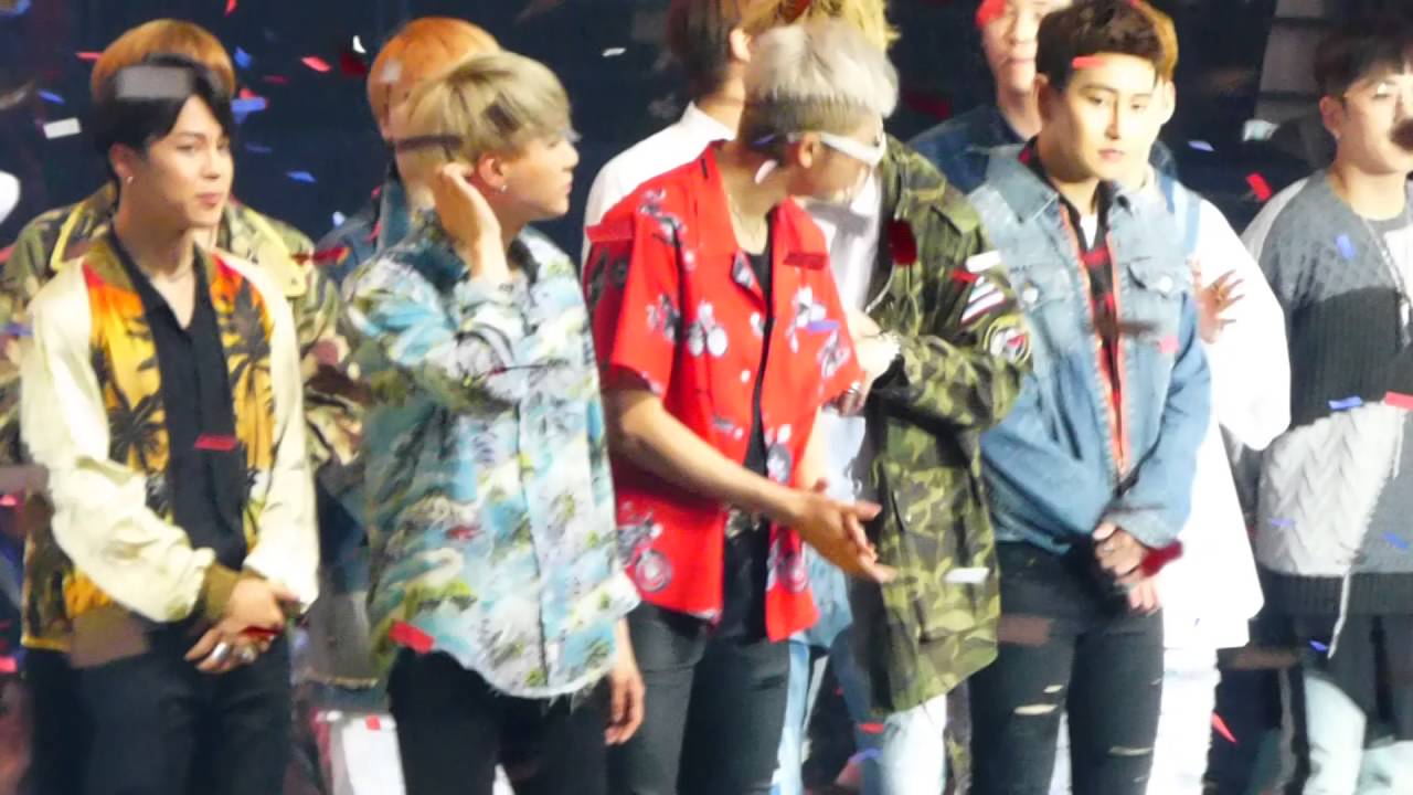 [KCON PARIS] Fancam - Ending ! - Focus on I.O.I 아이오아이 and BTS  방탄소년단