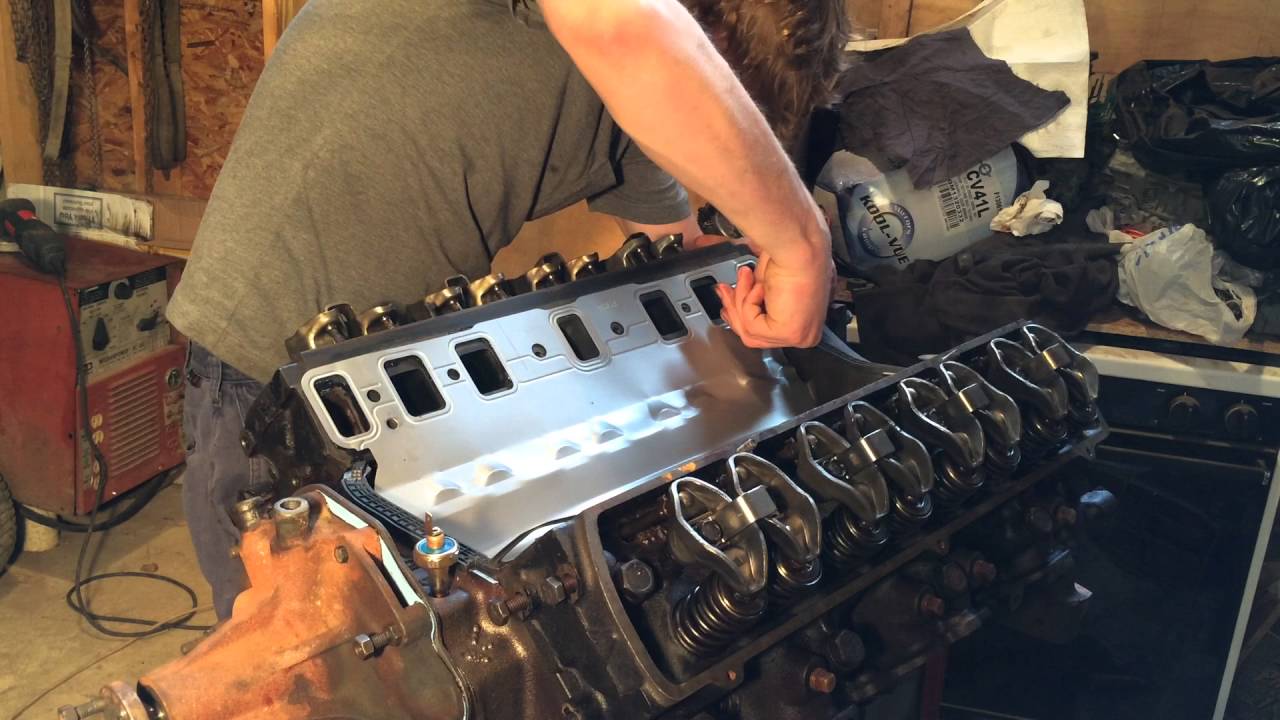 Intake gasket and manifold install