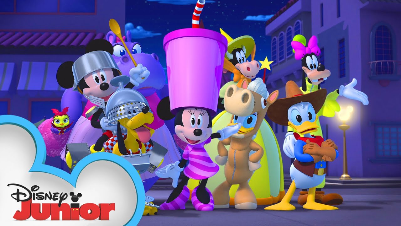 Pluto's Howl-A-Ween! 🎃 | Mickey Mouse Hot Diggity Dog Tales | Disney Junior