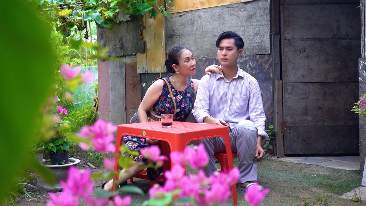 HAM VẬT CHẤT CHỒNG TRẺ LÁI MÁY BAY ĐỂ THỎA MÃN ĐAM MÊ | PHIM TÌNH CẢM GÃY SCHOOL