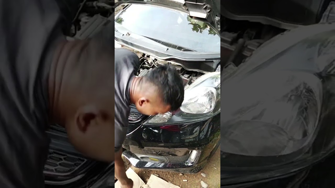 Service mobil jazz RS 2009 ganti busi 4 biji 
