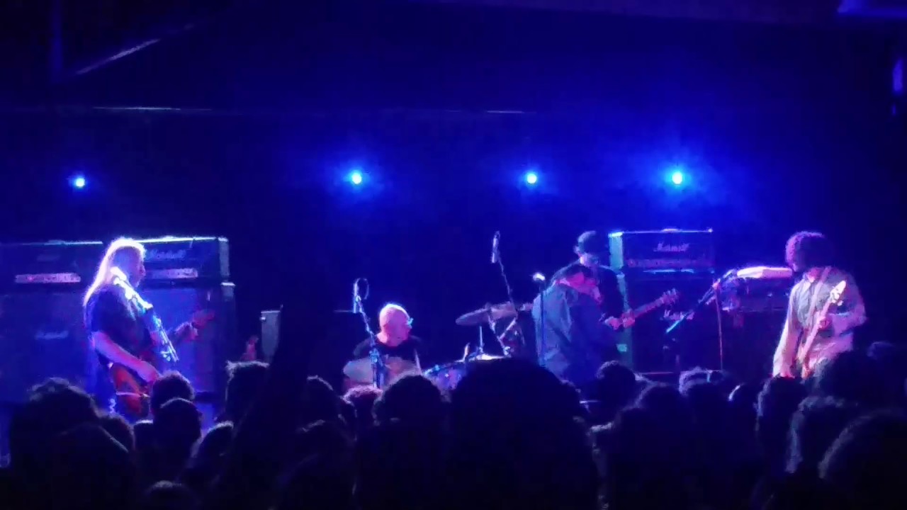 Dinosaur jr. 'My pal' with joel silbersher on vocals. Croxton park hotel. Melbourne jan 2017