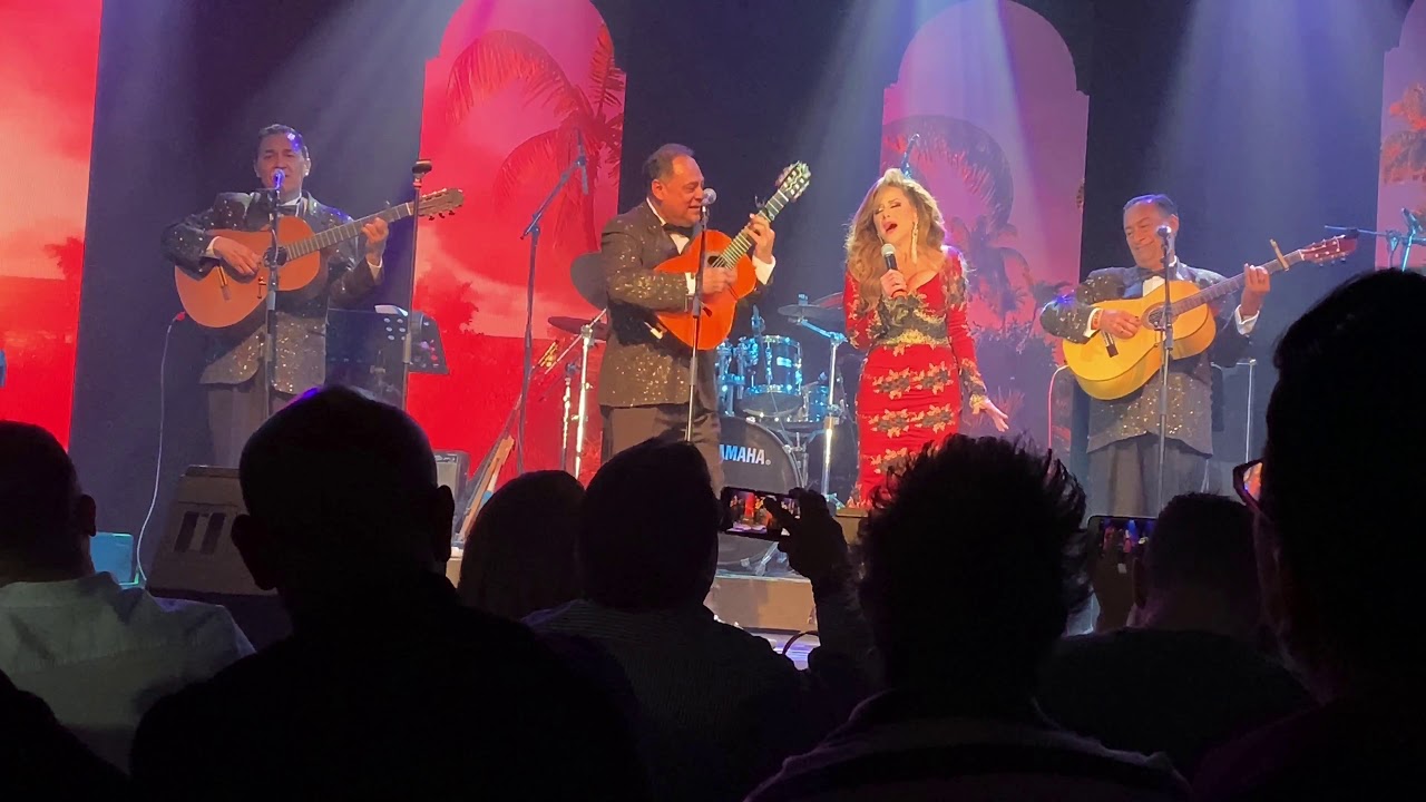 Nosotros - Manoella Torres y Los Panchos