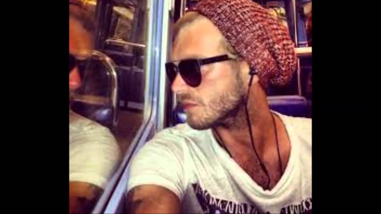 KIVANC TATLITUG(1000 FACES)