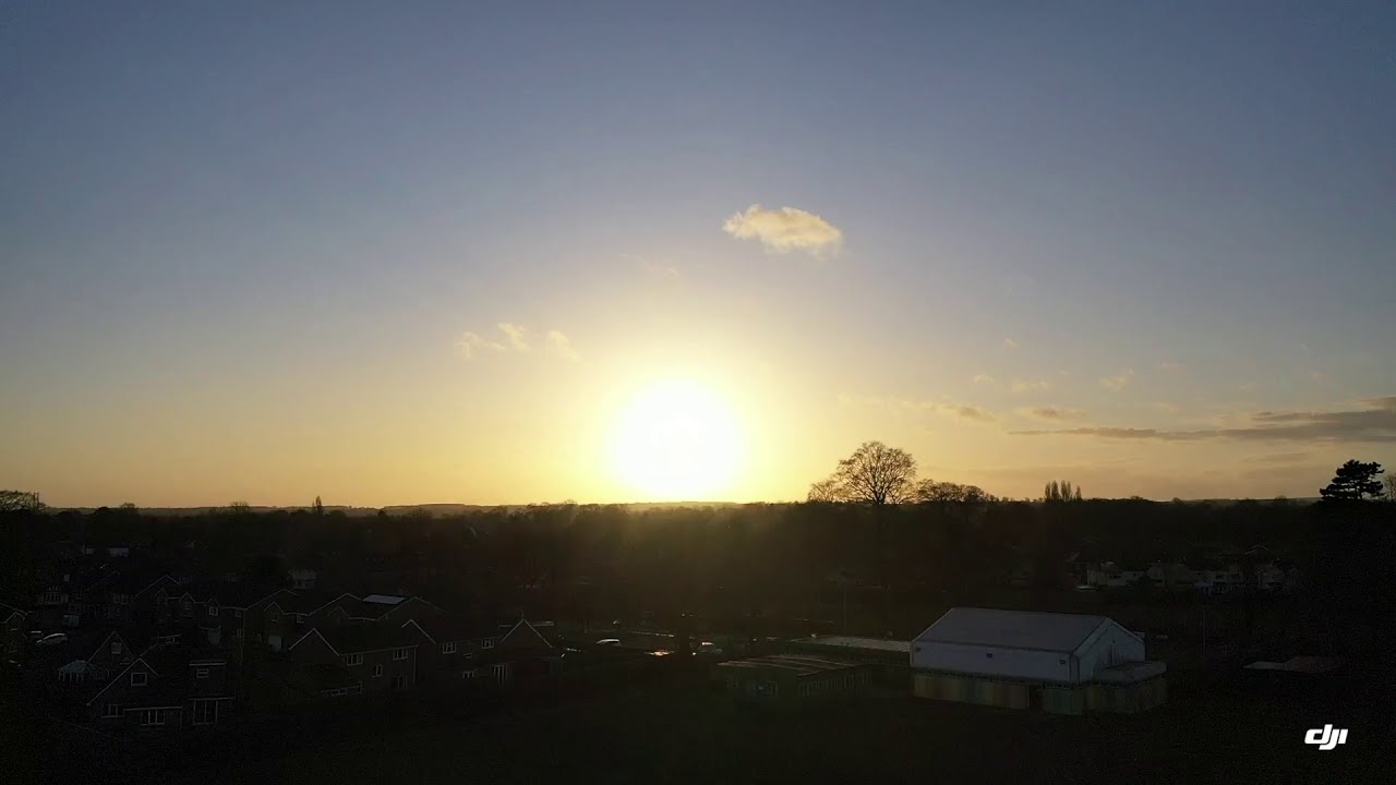 Sunset in Hull 15.1.2020 2.7K video #hull #hullcity #hull #eastyorkshire #sunset #drone #dji #uk