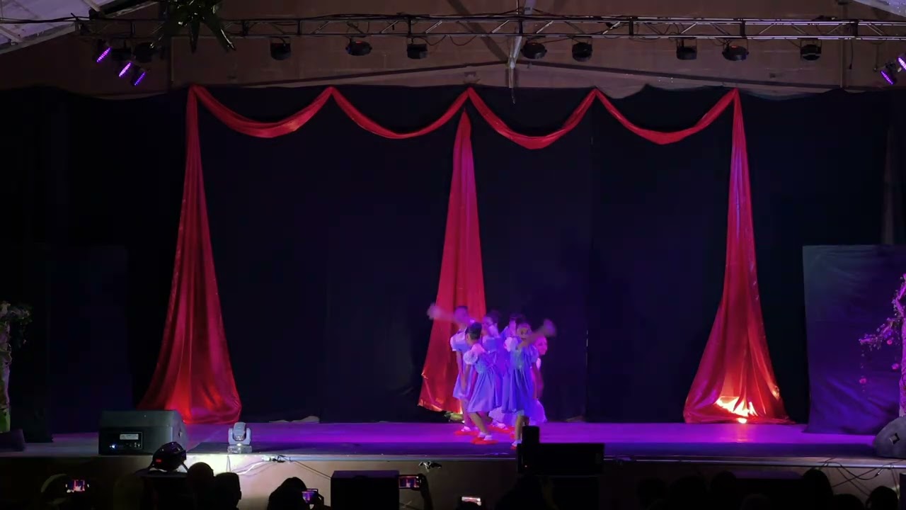 Espetáculo 2025 coreografia Dorothy - o mágico de oz