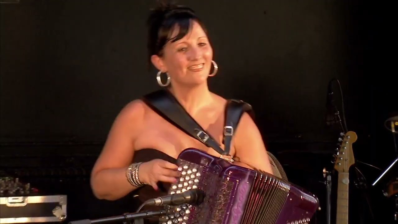 STEPHANIE RODRIGUEZ Beer Barel Polka ET le chapeau tyrolien ET La gigue Auvergnate