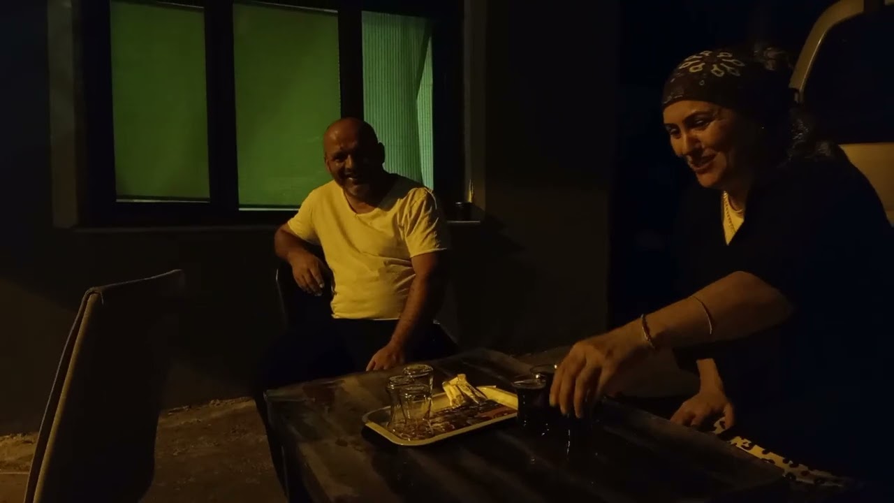 Akşam çay keyfi komşularla