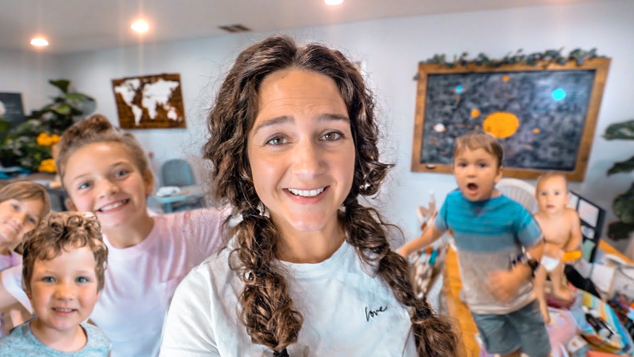 Extreme CLEAN WITH ME and my 5 kids | Homemaking & Cleaning Motivation 2020