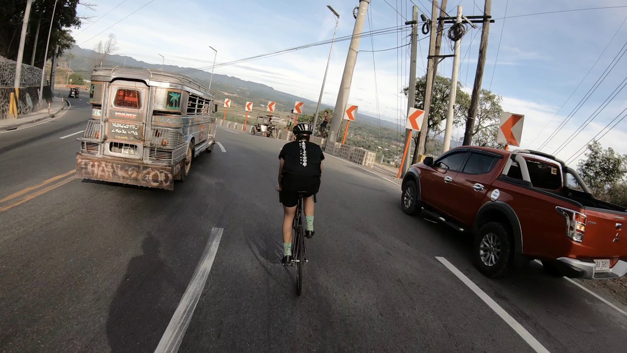Teresa (zigzag road) Descent with Jen of Rekta Sikad